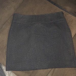 THE LIMITED Black skirt